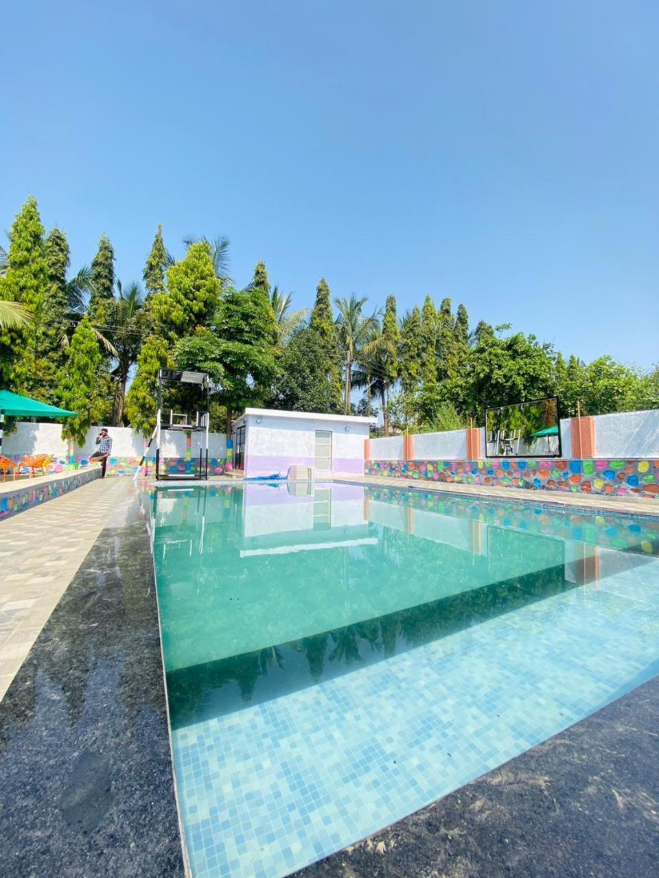 Military Farmhouse Resort Badlapur Luaran gambar